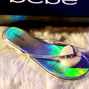Flat sandals